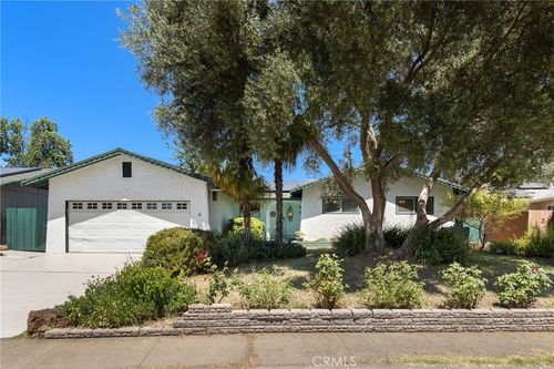 4 Doris Way, Chico, CA, 95926-1704 | Card Image