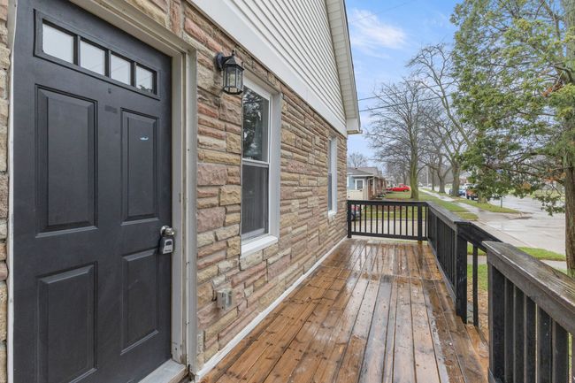 261 Detroit St, House other with 2 bedrooms, 1 bathrooms and null parking in Trenton MI | Image 37