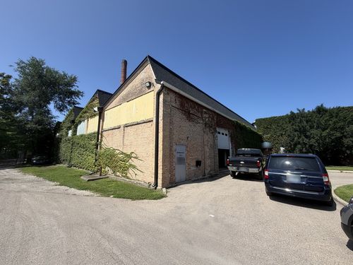 a-850 Ridgeway Ave, Aurora, IL, 60506-5498 | Card Image