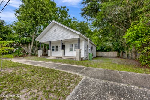 1007 S 10th St, Wilmington, NC, 28401-5819 | Card Image