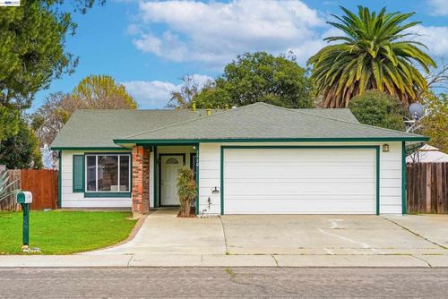 1110 Amaretto Dr, Tracy, CA, 95376-4873 | Card Image