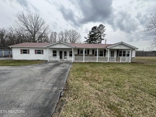 1462 Pennsylvania Ave, Jamestown, TN, 38556-2549 | Card Image