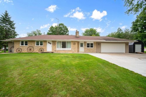 W222N8150 Plainview Parkway, Lisbon, WI, 53089 | Card Image