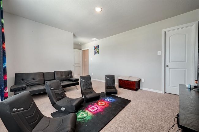 Upstairs Bedroom | Image 42