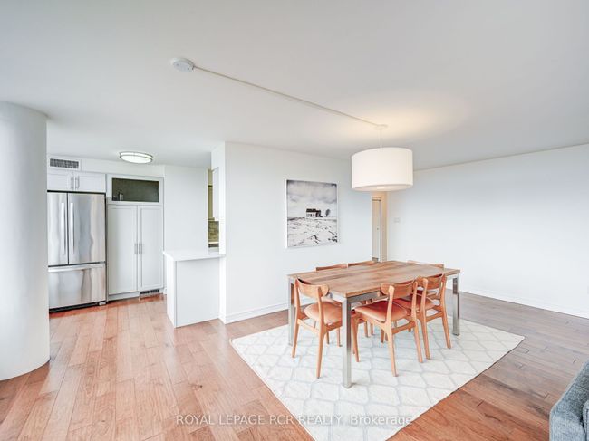 1509 - 330 Rathburn Rd W, Condo with 2 bedrooms, 2 bathrooms and null parking in Mississauga ON | Image 9