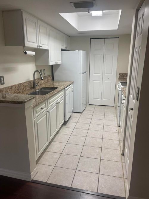 417-400 Crestwood Ct N, Royal Palm Beach, FL, 33411-4788 | Card Image