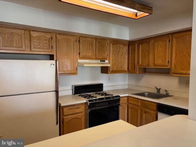 APT-7 - 117 Federal Ct, Home with 2 bedrooms, 2 bathrooms and null parking in Princeton NJ | Image 6