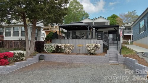 120 Elm St, New London, NC, 28127 | Card Image