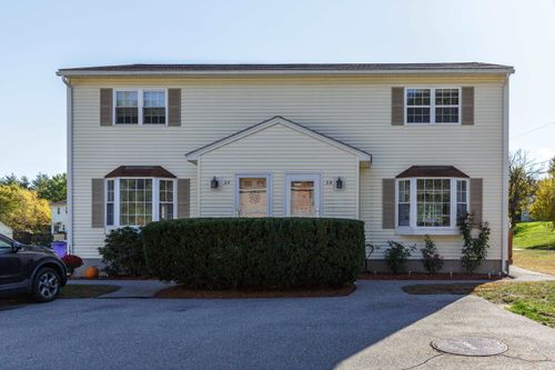 b-2 Belgian Court, Goffstown, NH, 03045 | Card Image