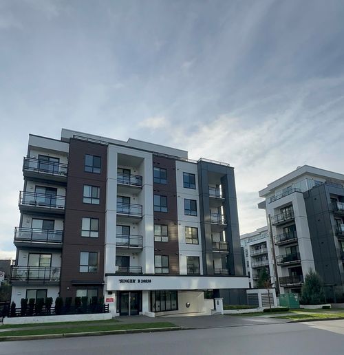 b102-20838 78b Ave, Langley, BC, V2Y3M2 | Card Image