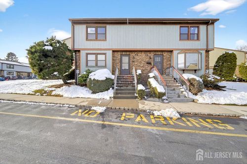 21 Highview Dr, Woodbridge, NJ, 07095-3905 | Card Image