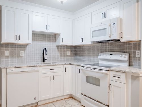 unit-a6-39 Pleasant St, Northborough, MA, 01532-1857 | Card Image