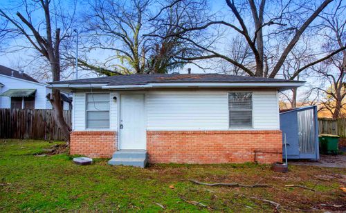 2410 1/2 Division St, North Little Rock, AR, 72114-1957 | Card Image