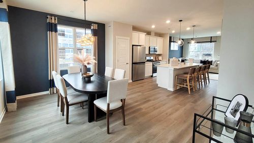 2226 N Lake Shore Cir, Arlington Heights, IL, 60004-7297 | Card Image