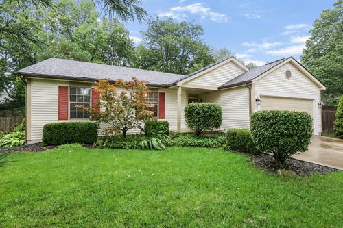 380 Wild Stallion Dr, Galloway, OH, 43119-8908 | Card Image