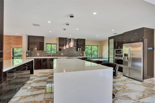 2255 Ne 120th St, North Miami, FL, 33181-2913 | Card Image