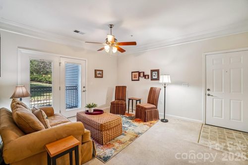 316 Appeldoorn Cir, Asheville, NC, 28803-6106 | Card Image