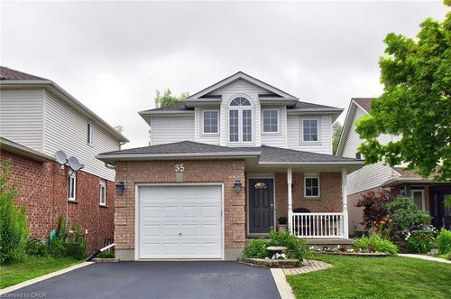 35 Haddaway Crt, Cambridge, ON, N1T1X5 | Card Image