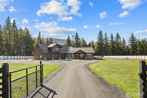 41 Darling Way, Cle Elum, WA, 98922-1445 | Card Image
