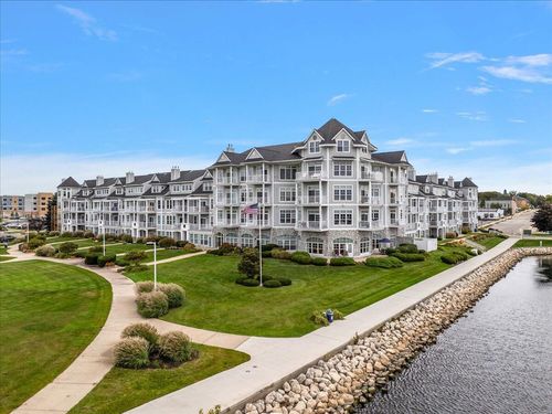 23-300 S Rath Ave, Ludington, MI, 49431-3003 | Card Image