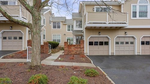7 Quail Brook Ct, Bedminster, NJ, 07921-2036 | Card Image