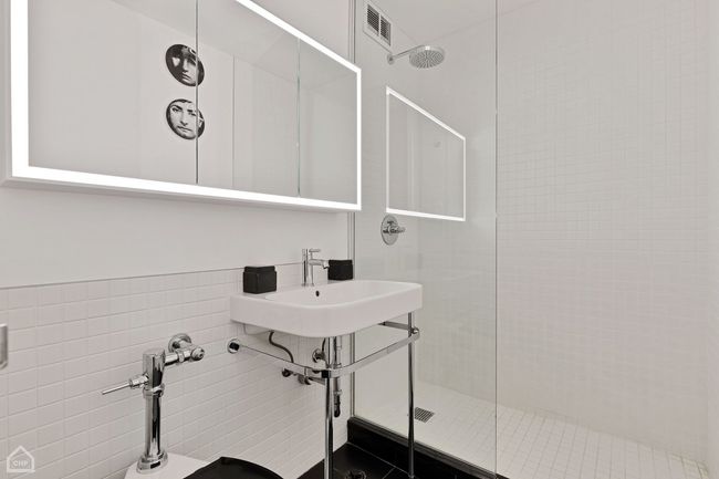 APT-1716 - 910 N Lake Shore Dr, Condo with 1 bedrooms, 1 bathrooms and 1 parking in CHICAGO IL | Image 17