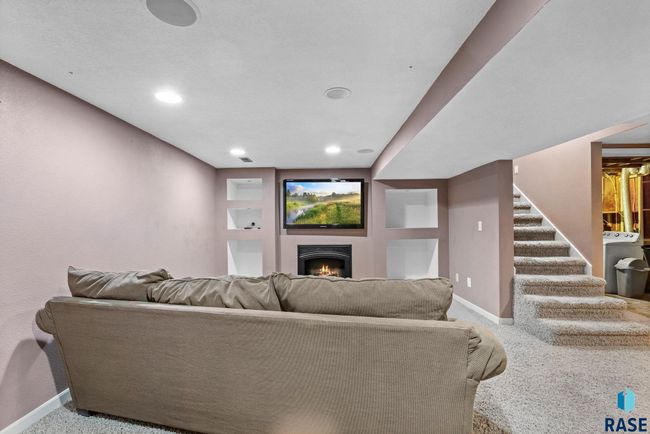 2424 S Main Ave, House other with 4 bedrooms, 3 bathrooms and null parking in Sioux Falls SD | Image 26