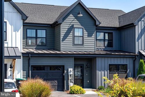 30 Field Ct, BRIDGEWATER, VA, 22812-9514 | Card Image