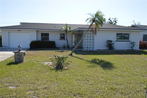 9093 108th St, SEMINOLE, FL, 33772-3744 | Card Image