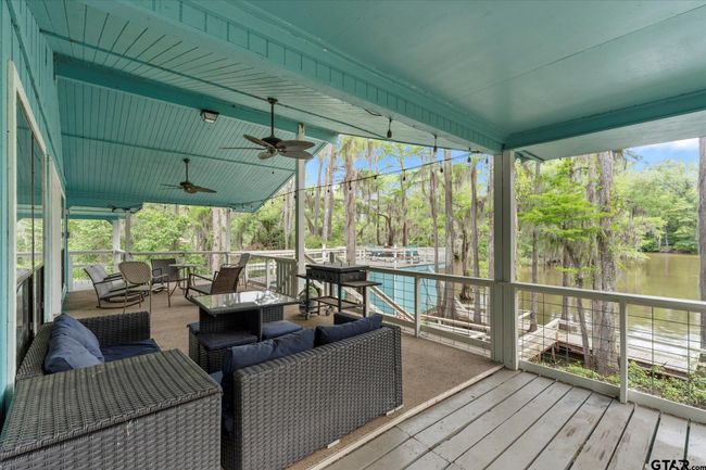 230 W Sesame St, House other with 3 bedrooms, 2 bathrooms and null parking in Karnack TX | Image 7