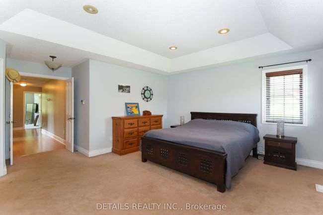 4848 Thunder Rd, House other with 4 bedrooms, 3 bathrooms and 4 parking in Carlsbad Springs ON | Image 11