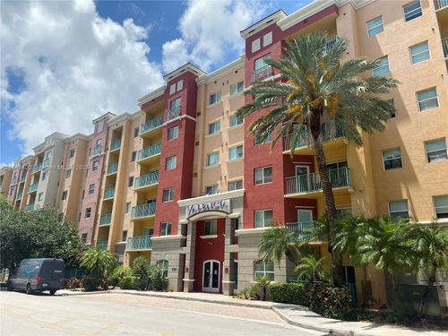 apt-328-6001 Sw 70th St, South Miami, FL, 33143-3429 | Card Image