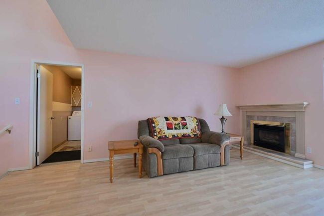 31 Escott Close, Home with 3 bedrooms, 2 bathrooms and 3 parking in Red Deer AB | Image 4