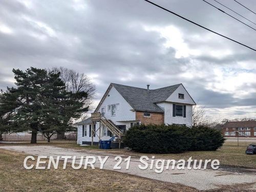 812 Sanderson St, Saint Charles, MI, 48655-1856 | Card Image