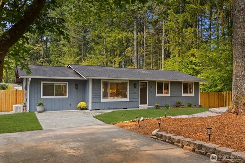 16809 426th Pl Se, North Bend, WA, 98045-9696 | Card Image