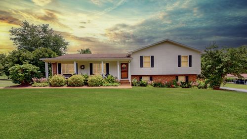 1335 Chippendale Cir, Columbia, TN, 38401-7206 | Card Image
