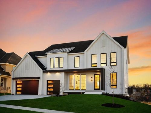 25500 Smithtown Road, Shorewood, MN, 55347 | Card Image