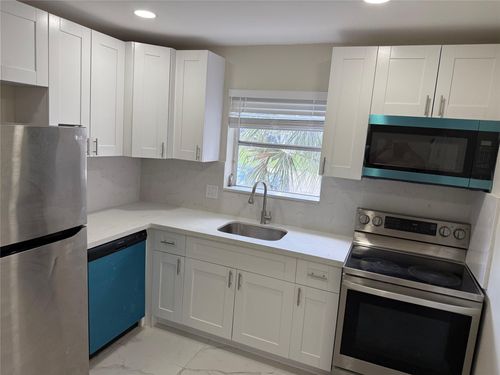 apt-1-841 Nw 39th St, Oakland Park, FL, 33309-5009 | Card Image