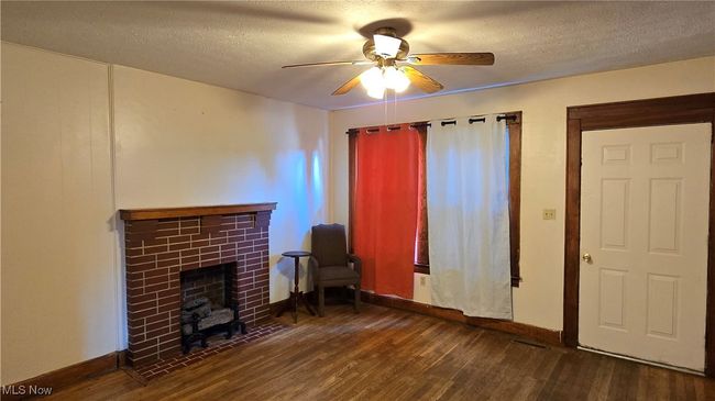 1014 20 Th St, Home with 5 bedrooms, 3 bathrooms and null parking in Parkersburg WV | Image 5