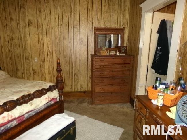 318 Williams St, House other with 4 bedrooms, 2 bathrooms and null parking in Rosiclare IL | Image 14