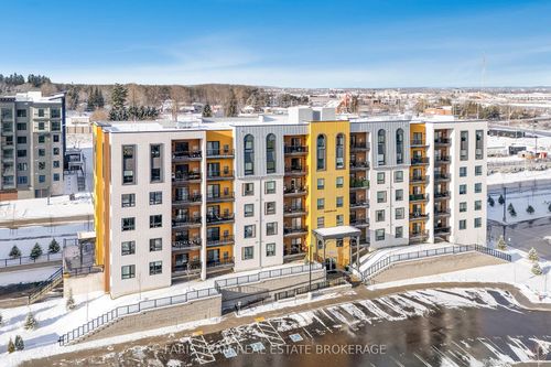 102-8 Culinary Lane, Barrie, ON, L9J0T2 | Card Image