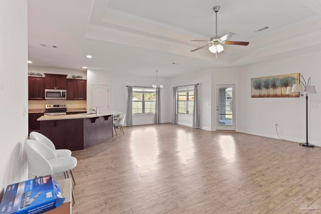 422 Chickadee St, House other with 4 bedrooms, 2 bathrooms and 2 parking in Crestview FL | Image 9