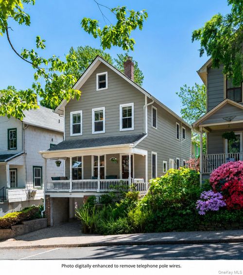 35 4th Ave, Nyack, NY, 10960-2107 | Card Image