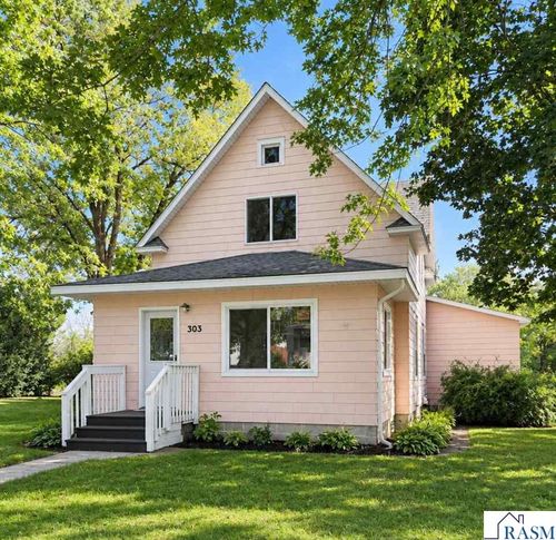 303 Broadway, Hanska, MN, 56041-7709 | Card Image