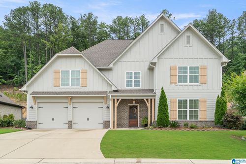 225 Kinross Cir, PELHAM, AL, 35124-6302 | Card Image