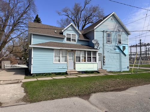822 Vine St, Manistee, MI, 49660-3141 | Card Image