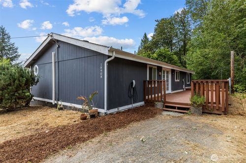 18908 Se 116th Pl, Issaquah, WA, 98027-8515 | Card Image