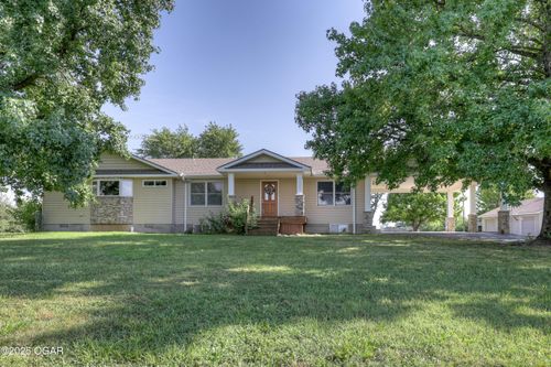 407 E Central Rd, Lamar, MO, 64759-9373 | Card Image