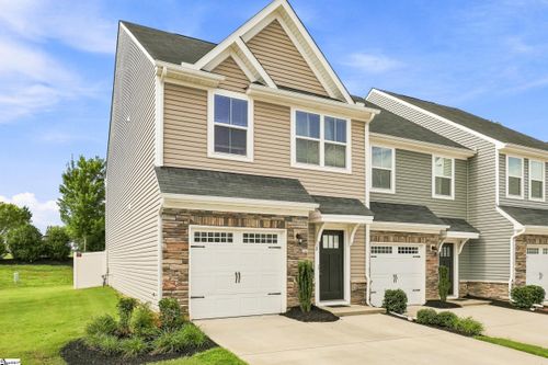 3 Country Dale Dr, Greer, SC, 29650-2291 | Card Image