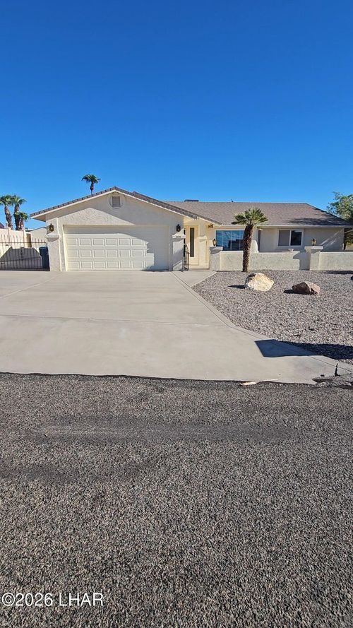 330 Buccaneer Ln, Lake Havasu City, AZ, 86406-6945 | Card Image